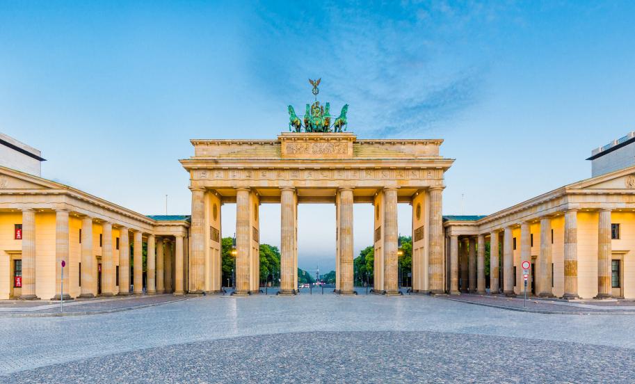 Brandenburg Gate 18th-century neoclassical monument in Berlin